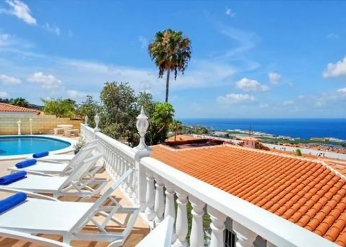 House Carla Private Pool Heated *