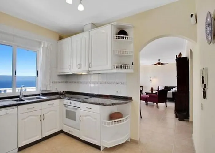 House Carla Private Pool Heated * プエルト・デ・サンティアゴ